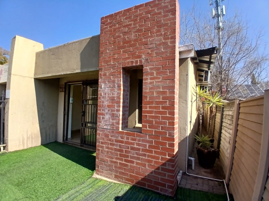 To Let Commercial Property for Rent in Rustenburg Central North West